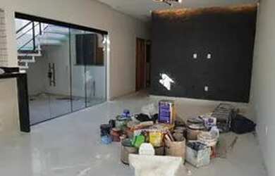 Imagem: A casa possui 3 Dormitórios, 3 Banheiros, 2 Vagas na garagem