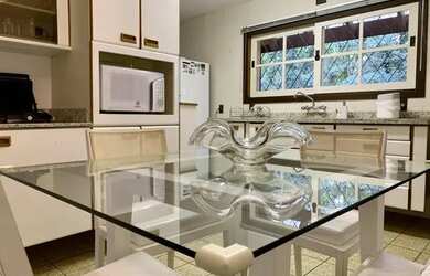 Imagem 8: CASA EM FRENTE AO LAGO NEGRO