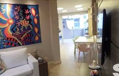 Imagem: O studio possui 3 Dormitórios, 1 Banheiro, 2 Vagas na garagem