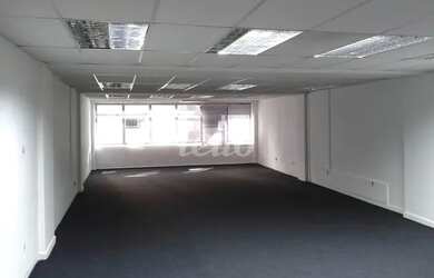 Imagem: O depósito possui 250m² de Área e está localizado em Centro