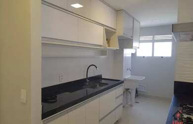 Imagem: O apartamento possui 2 Dormitórios, 2 Banheiros, 2 Vagas na