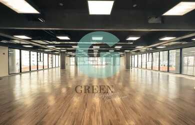 Imagem: O depósito possui 3 Vagas na garagem, 390m² de Área e Imóvel