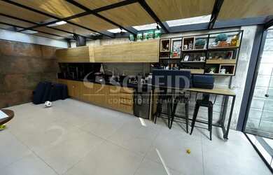 Imagem: A casa em condomínio possui 4 Dormitórios, 4 Banheiros, 3