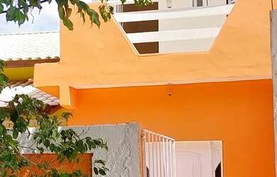 Imagem: A casa possui 2 Dormitórios, 2 Banheiros e está localizado