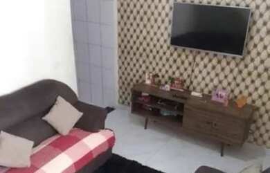 Imagem: A casa possui 2 Dormitórios, 1 Banheiro, 62m² de Área e