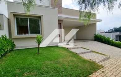 Imagem: A casa em condomínio possui 3 Dormitórios, 4 Banheiros, 4