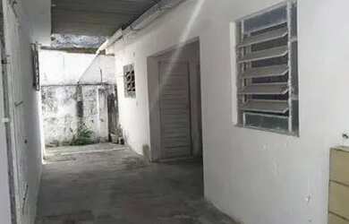 Imagem: A casa possui 2 Dormitórios, 2 Banheiros, 95m² de Área e