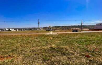 Imagem: O terreno possui 258m² de Área, Imóvel novo e está localizado