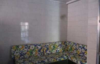 Imagem: A casa possui 3 Dormitórios, 2 Banheiros, 100m² de Área