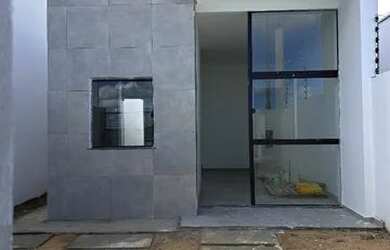 Imagem: A casa possui 2 Dormitórios, 2 Vagas na garagem e está localizado