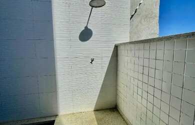 Imagem 4: Apartamento à Venda na Granja dos Cavaleiros Macaé/RJ 3 Dormitórios...