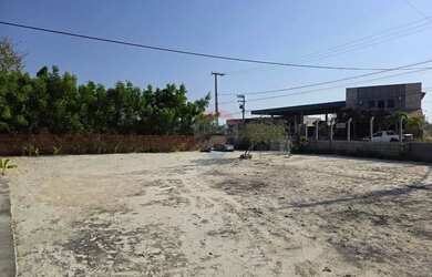 Imagem: A casa possui 5 Dormitórios, 4 Banheiros, 5 Vagas na garagem