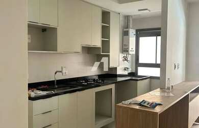 Imagem: O apartamento possui 1 Dormitório, 2 Banheiros, 1 Vaga na garagem