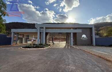 Imagem: O terreno possui 243m² de Área e Imóvel novo e está localizado