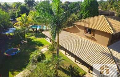 Imagem: A fazenda possui 480m² de Área e está localizado em Centro