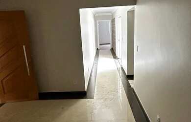 Imagem 2: Vendo Casa Térrea - 4 Quartos