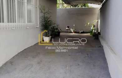 Imagem: A casa possui 2 Dormitórios, 1 Banheiro, 1 Vaga na garagem