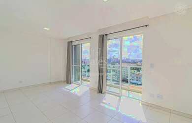 Imagem: O apartamento possui 1 Dormitório, 1 Banheiro, 1 Vaga na garagem