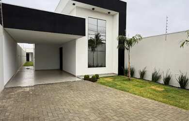 Imagem: A casa possui 3 Dormitórios, 3 Banheiros, 3 Vagas na garagem