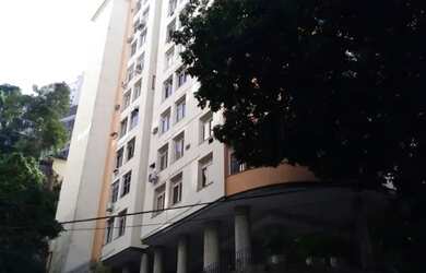 Imagem: O apartamento possui 3 Dormitórios, 3 Banheiros, 100m² de