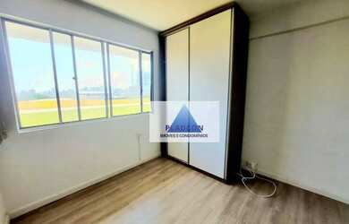 Imagem: A kitnet possui 1 Dormitório, 1 Banheiro, 1 Vaga na garagem