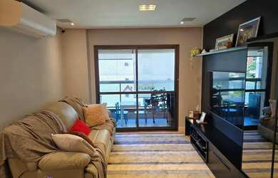 Imagem: O apartamento possui 3 Dormitórios, 3 Banheiros, 2 Vagas na