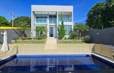 Imagem: Maravilhosa casa à venda com excelente localização no bairro!!