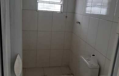 Imagem: A casa possui 2 Dormitórios, 1 Banheiro, 120m² de Área e