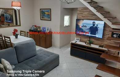 Imagem: A casa possui 3 Dormitórios, 1 Banheiro, 1 Vaga na garagem