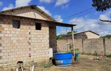 Imagem 2: Vendo está casa. 2 Vagas na garageme2 Dormitórios