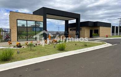 Imagem: O terreno está localizado em Parque Faber Castell Ii, São