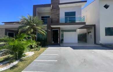 Imagem: A casa em condomínio possui 4 Dormitórios, 5 Banheiros, 2