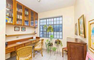 Imagem: O depósito possui 1 Vaga na garagem, 139m² de Área e está