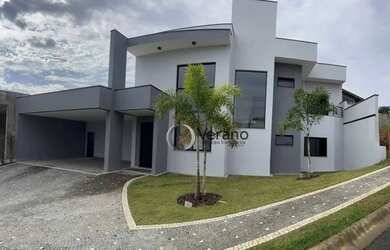 Imagem: A casa em condomínio possui 3 Dormitórios, 4 Banheiros, 4