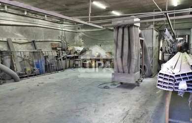 Imagem: O depósito possui 2 Vagas na garagem, 539m² de Área e está