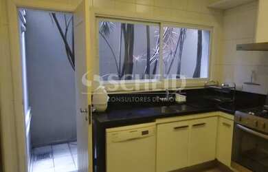 Imagem 10: linda casa no morumbi. 385m² de Área, 4 Vagas na garageme4 Dormitórios