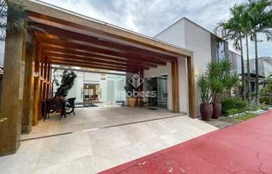 Imagem: A casa em condomínio possui 3 Dormitórios, 4 Banheiros, 2