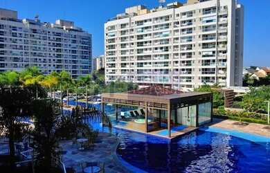 Imagem: O apartamento possui 4 Dormitórios, 4 Banheiros, 2 Vagas na