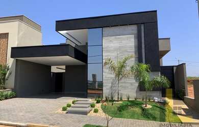 Imagem: A casa em condomínio possui 3 Dormitórios, 2 Banheiros, 4