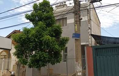 Imagem: A casa possui 2 Dormitórios, 2 Banheiros, 64m² de Área e