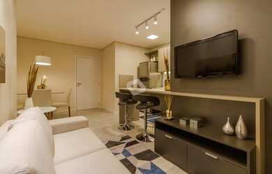 Imagem: O apartamento possui 2 Dormitórios, 1 Banheiro, 1 Vaga na garagem