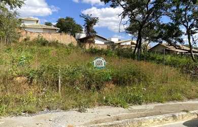 Imagem: O terreno possui 360m² de Área e está localizado em Portal