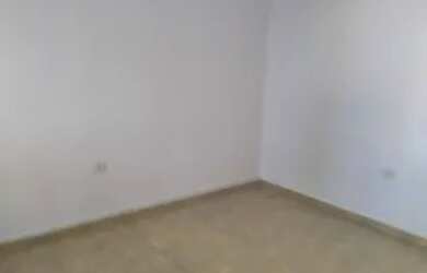 Imagem: A casa possui 1 Dormitório, 1 Banheiro, 35m² de Área e está