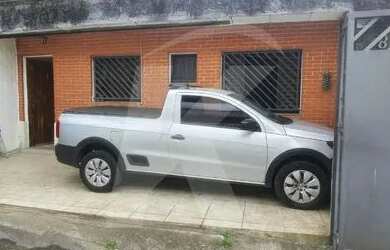 Imagem: A casa possui 1 Dormitório, 1 Banheiro, 1 Vaga na garagem