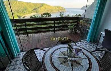 Imagem: A casa possui 1 Dormitório, 1 Banheiro, 2 Vagas na garagem