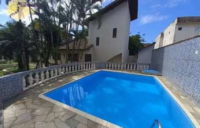 Imagem: A casa possui 2 Dormitórios, 2 Banheiros, 1 Vaga na garagem