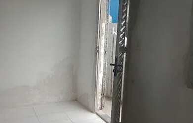 Imagem: A casa possui 2 Dormitórios, 1 Banheiro e está localizado