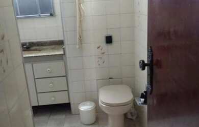 Imagem: A casa possui 3 Dormitórios, 1 Banheiro, 293m² de Área e