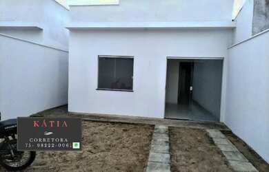 Imagem: A casa possui 2 Dormitórios, 2 Banheiros, 2 Vagas na garagem