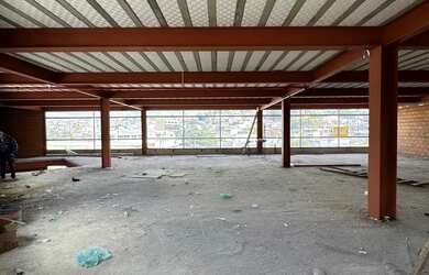 Imagem 8: Prédio/Edifício inteiro para aluguel possui 340 metros quadrados